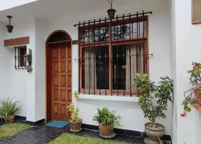 Huaca Host House
